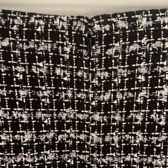 Talbots Tweed Pencil Skirt in Black & White Tweed - Picture 3 of 6